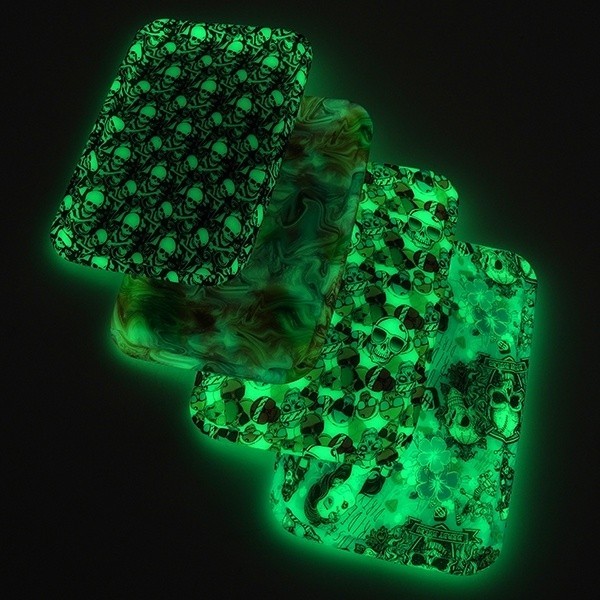 Banda de mentiroso fluorescente brilhar