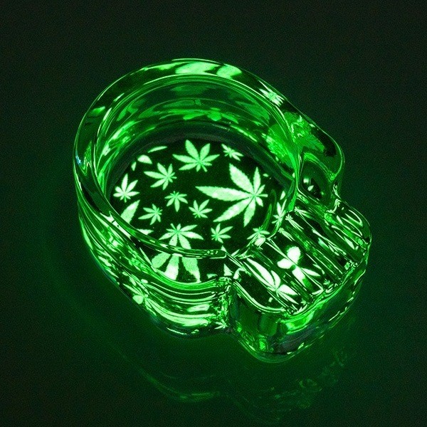 View Cinzeiro de Vidro Caveira Fluorescente - GB The Green Brand