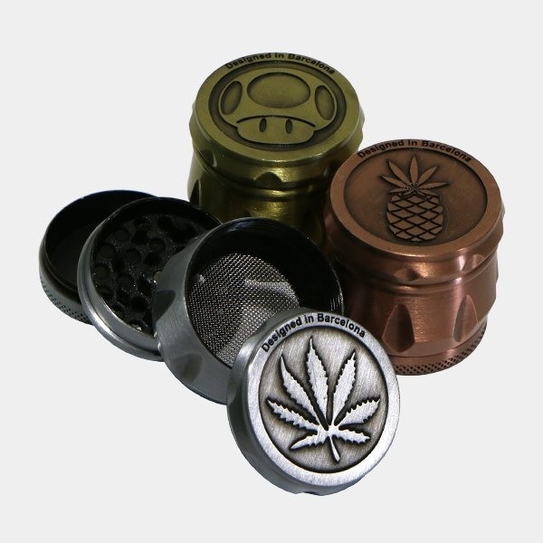 Grinder de aço vintage e 4 partes - GB The Green Brand