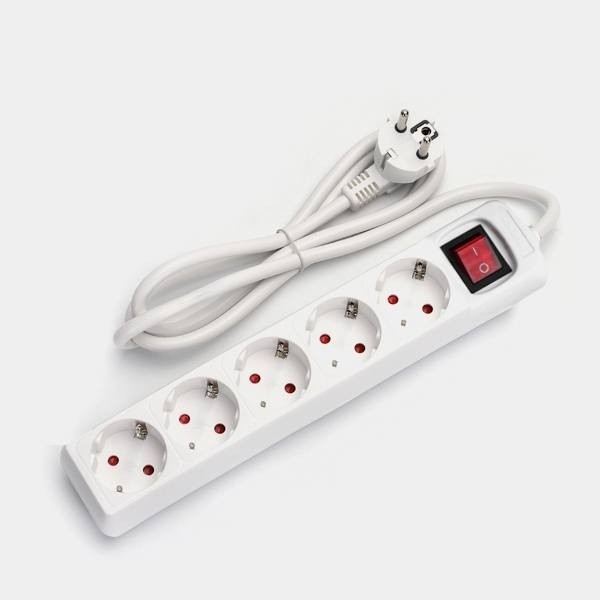 Extensão com 5 Tomadas Brancas com interruptor
