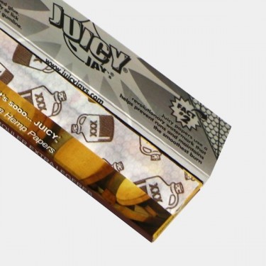 Papel de enrolar com sabor de rum jamaicano Juicy Jay's aberto